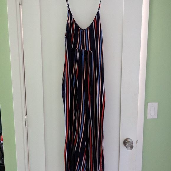 Flowy striped jumpsuit - little mountain Vancouver - Picture 3 of 6